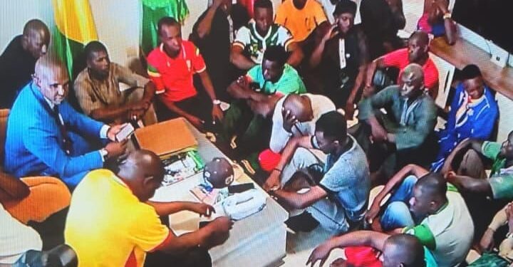 Propos controversés de l’imam Boubacar Diallo de la Mosquée Al Houda à Douala : des Guinéens interpellent les autorités consulaires et le ministère des affaires étrangères de la Guinée