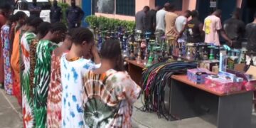 Lutte contre la chicha à Conakry : 36 personnes interpellées, dont 20 femmes